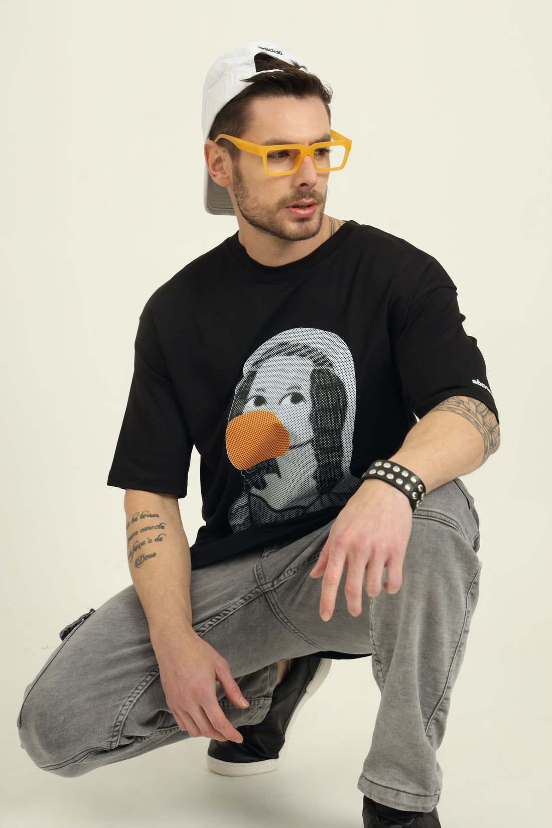 Mona Mono Oversized Graphic T-shirt
