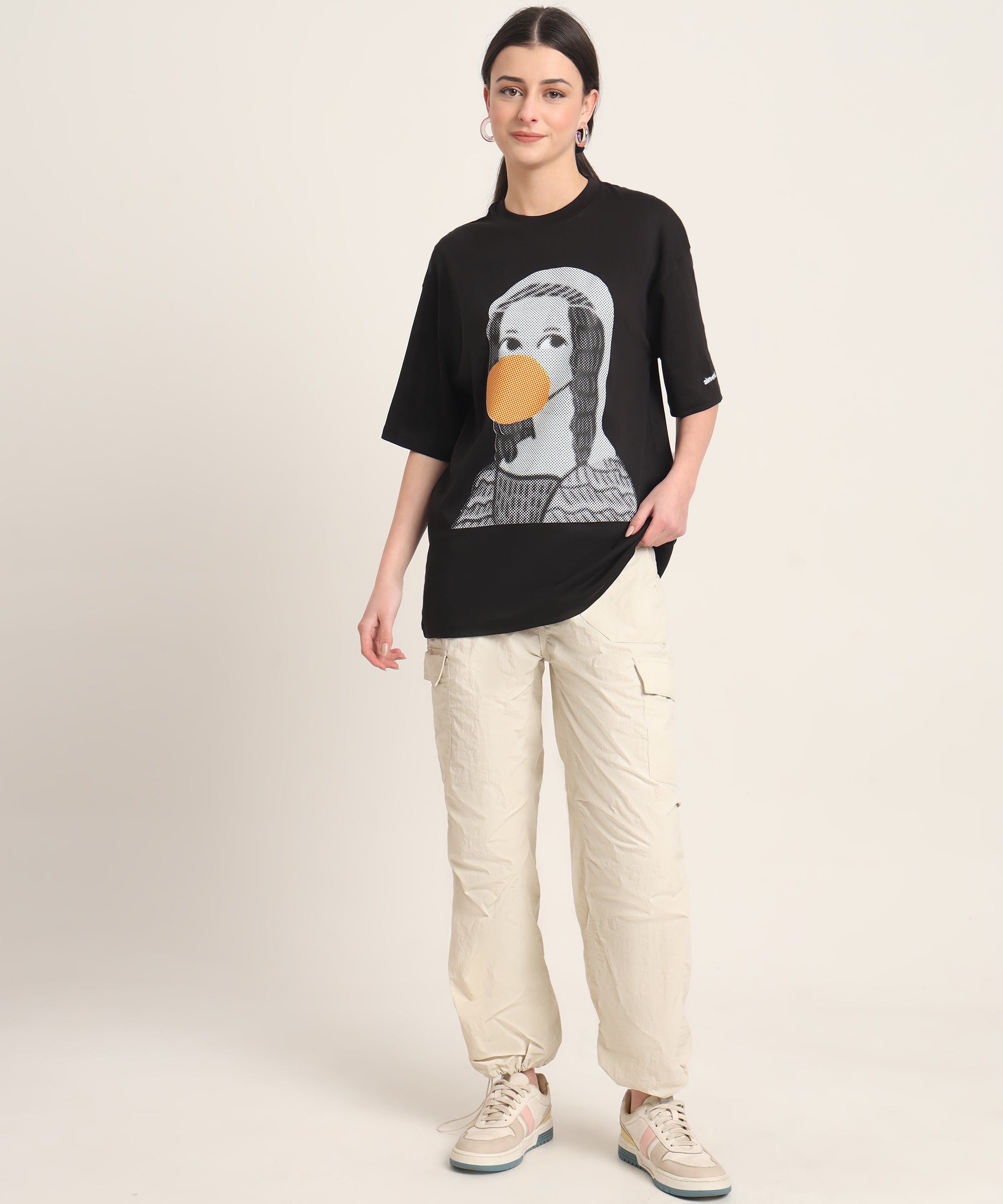Mona Mono Oversized Graphic T-shirt