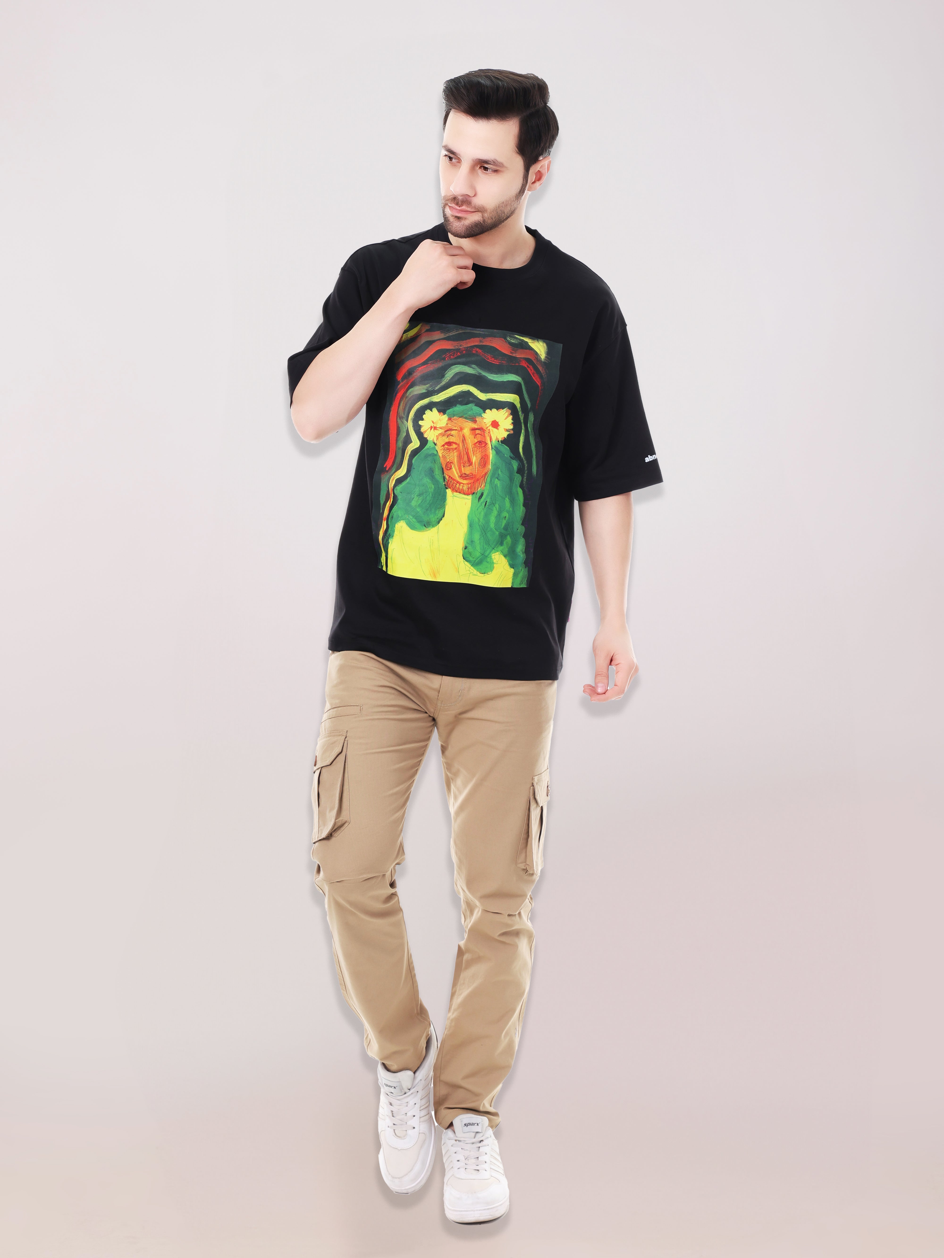 ✰ Straight Outta Gallery Oversized Graphic T-shirt